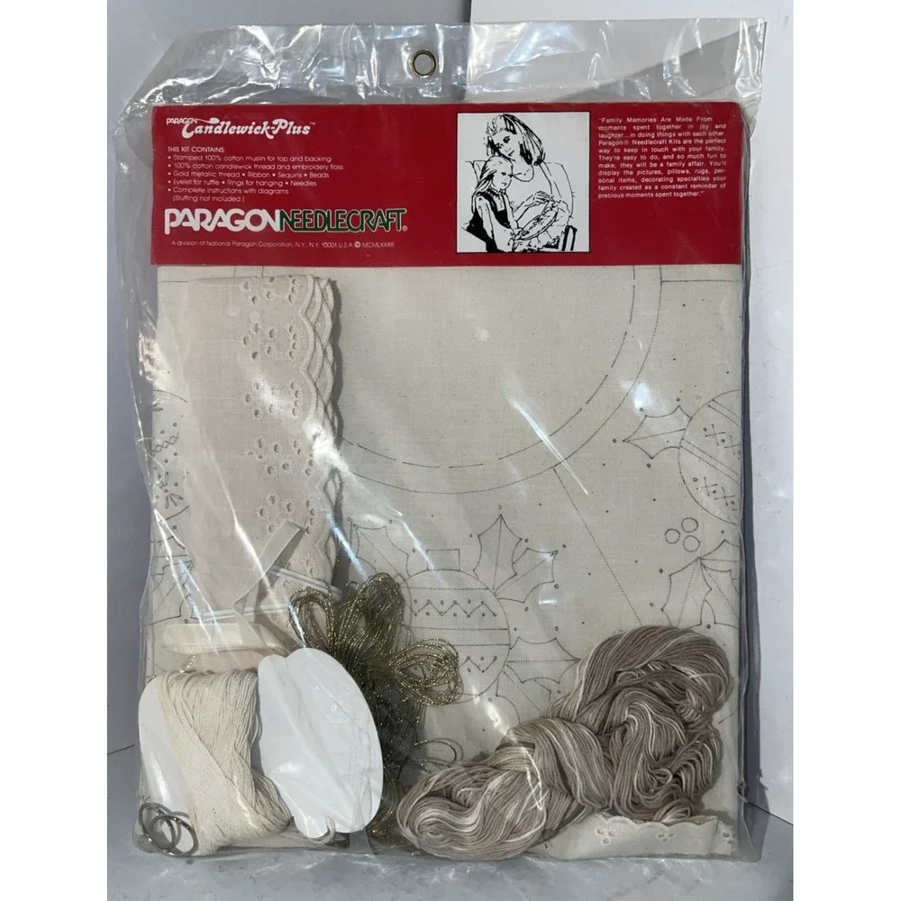 Paragon CANDLEWICK PLUS Christmas Holly‎ Wreath Kit  20